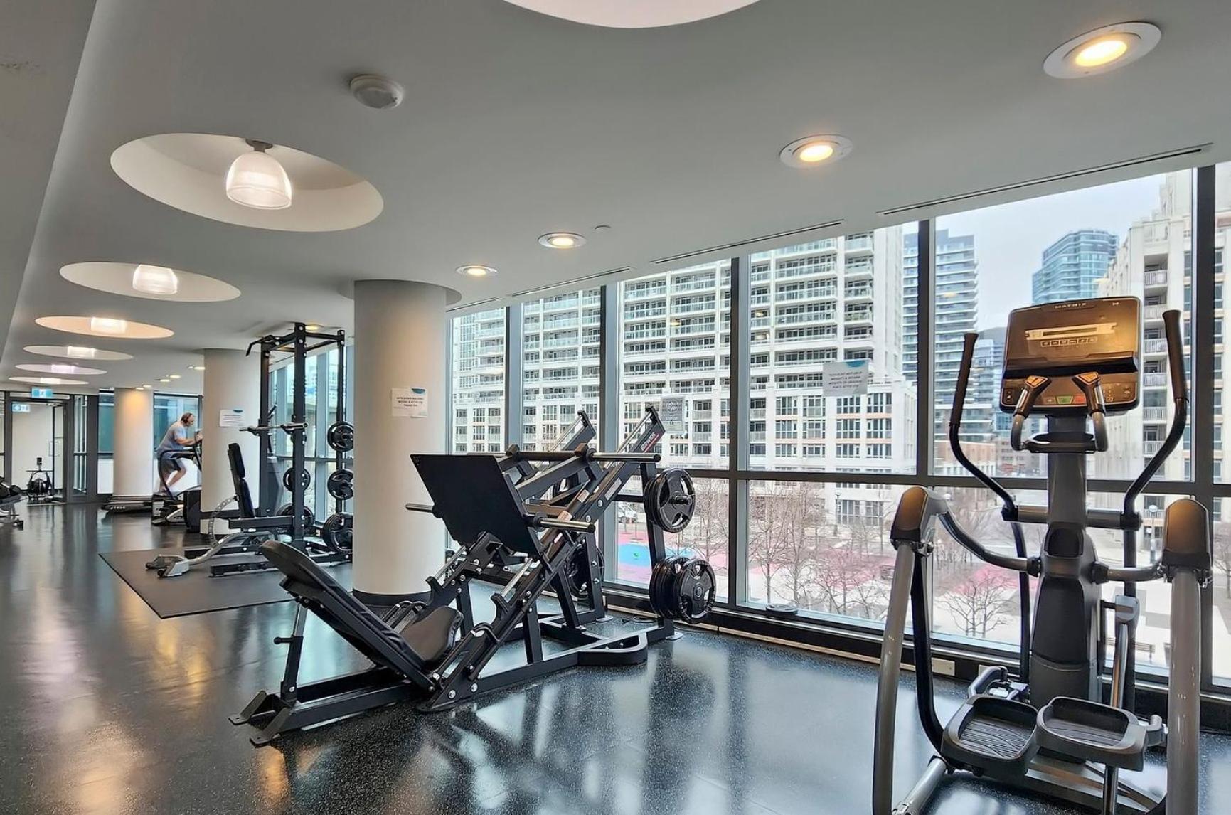 2 Bedroom Waterfront Condo Downtown W/ Free Parking トロント エクステリア 写真