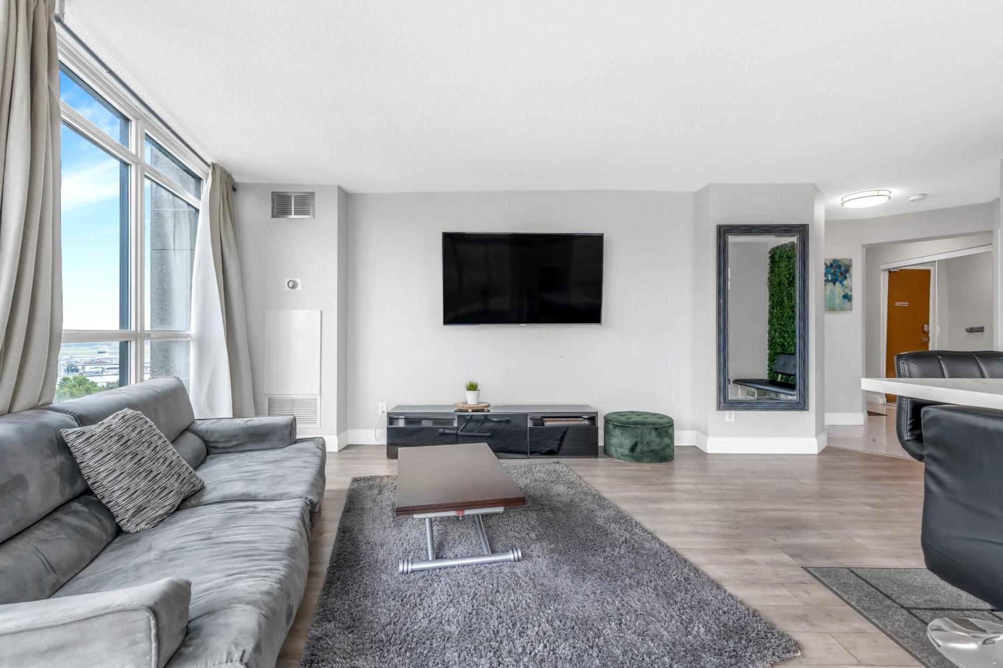 2 Bedroom Waterfront Condo Downtown W/ Free Parking トロント エクステリア 写真